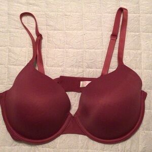 Pink Victorias Secret NWOT Elegant Women's Burgundy Bra